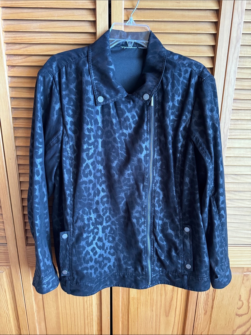 Source Unknown Black Leopard-Print Asymmetric Zip Jacket in faux suede